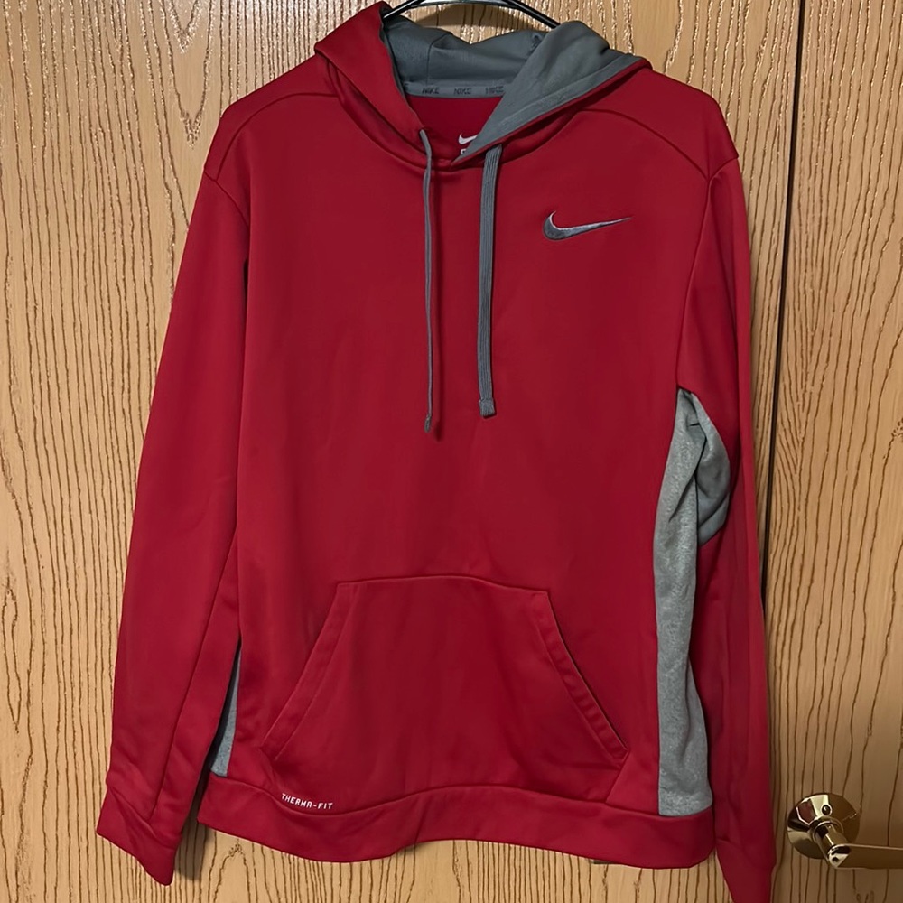 NIKE THERMA-FIT hoodie